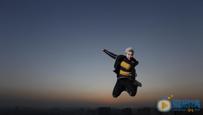 杨芸晴天台写真 杨芸晴高清写真_杨芸晴高清剧照