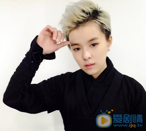 杨芸晴自拍照 杨芸晴高清写真_杨芸晴高清剧照