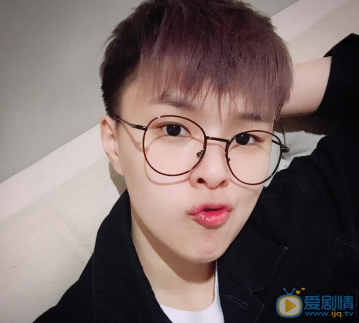 杨芸晴自拍照 杨芸晴高清写真_杨芸晴高清剧照