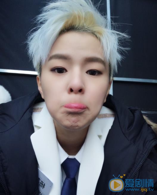 杨芸晴自拍照 杨芸晴高清写真_杨芸晴高清剧照