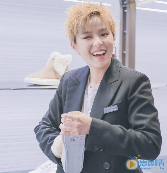 杨芸晴活动照 杨芸晴高清写真_杨芸晴高清剧照