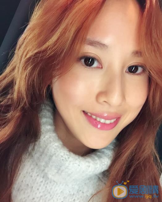 房思瑜自拍照 房思瑜高清写真_房思瑜高清剧照