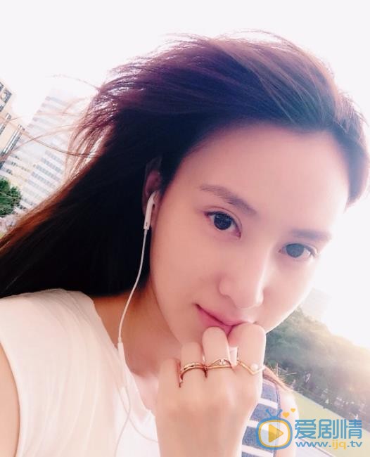 房思瑜自拍照 房思瑜高清写真_房思瑜高清剧照