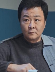 我们的四十年冯胜利工作有着落了吗？冯胜利有没有去电视台看大门？