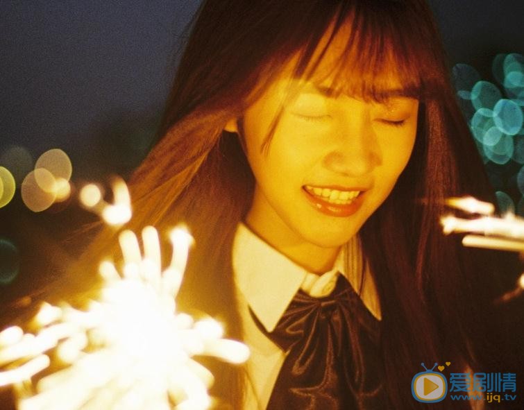 宋昕冉烟花写真 宋昕冉高清写真_宋昕冉高清剧照