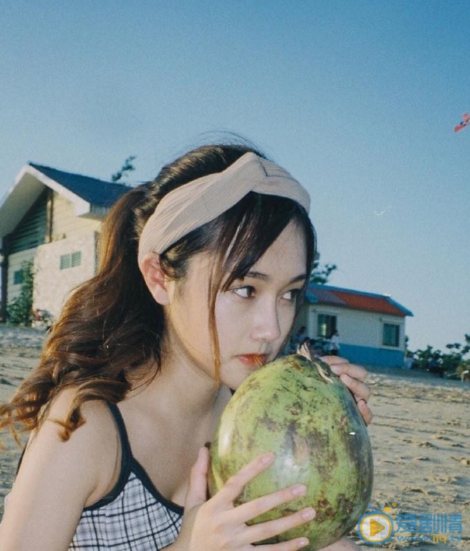 宋昕冉海边写真 宋昕冉高清写真_宋昕冉高清剧照
