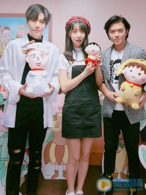 刘木子与人合照 刘木子高清写真_刘木子高清剧照