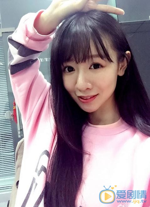 刘木子与人合照 刘木子高清写真_刘木子高清剧照