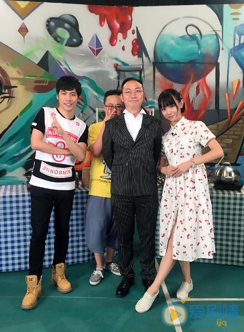 刘木子与人合照 刘木子高清写真_刘木子高清剧照