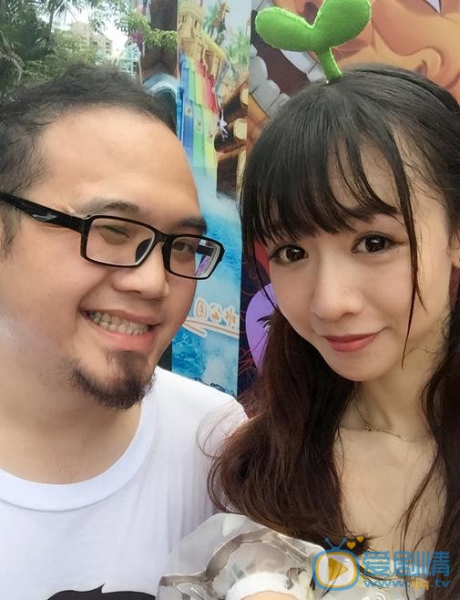 刘木子与人合照 刘木子高清写真_刘木子高清剧照
