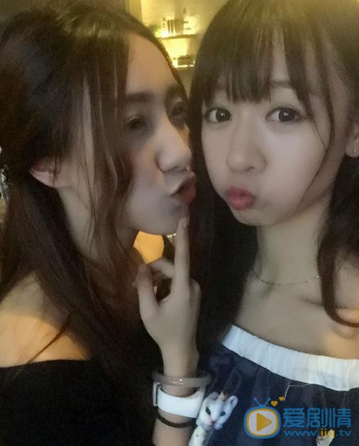刘木子与人合照 刘木子高清写真_刘木子高清剧照