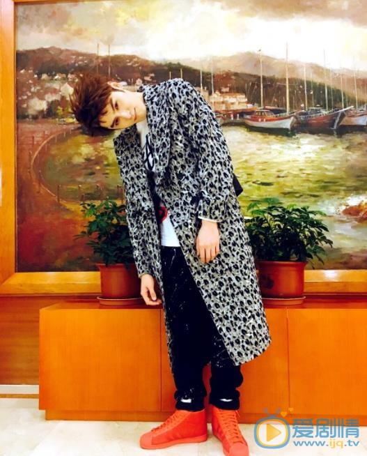 居来提前卫写真 居来提高清写真_居来提高清剧照