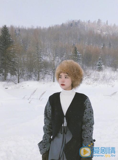 洪潇雪地写真 洪潇高清写真_洪潇高清剧照