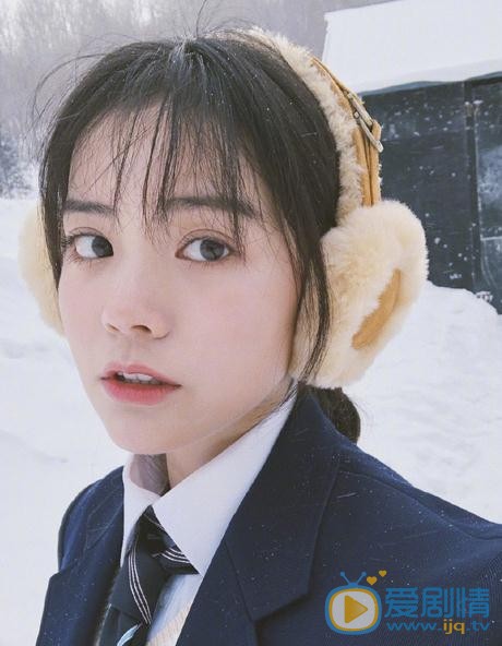 洪潇雪地写真 洪潇高清写真_洪潇高清剧照