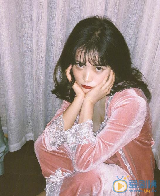 洪潇家居写真 洪潇高清写真_洪潇高清剧照