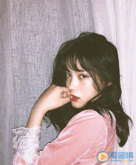 洪潇家居写真 洪潇高清写真_洪潇高清剧照