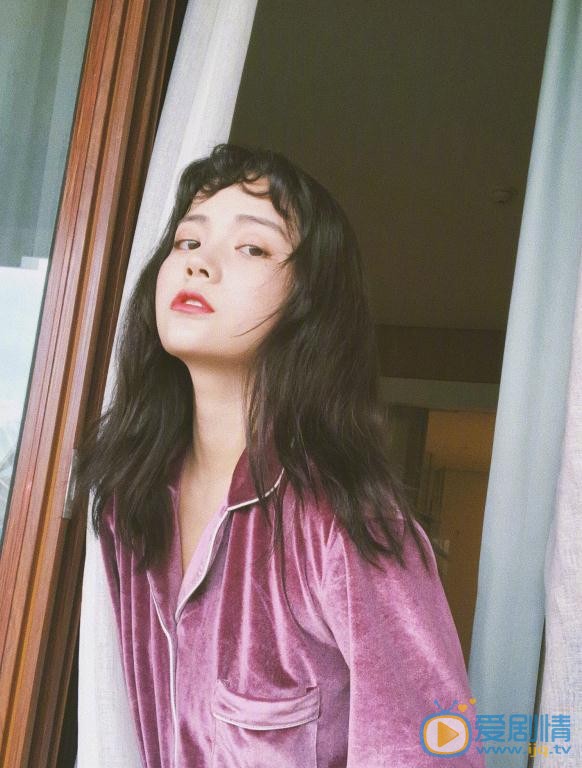 洪潇家居写真 洪潇高清写真_洪潇高清剧照