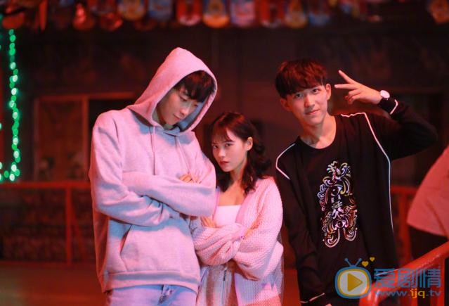 洪潇情侣写真 洪潇高清写真_洪潇高清剧照