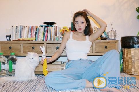 洪潇气质写真 洪潇高清写真_洪潇高清剧照