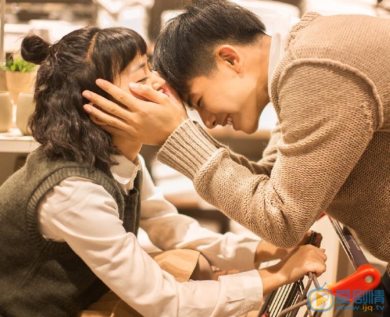 洪潇情侣写真 洪潇高清写真_洪潇高清剧照