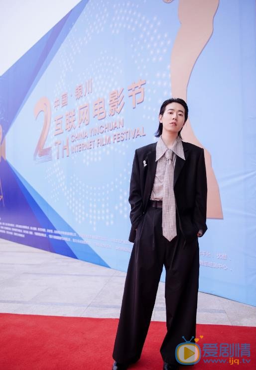 张任杰活动照 张任杰高清写真_张任杰高清剧照