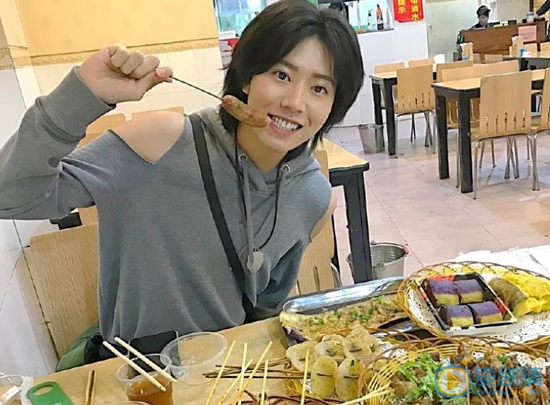 张任杰卖萌照 张任杰高清写真_张任杰高清剧照