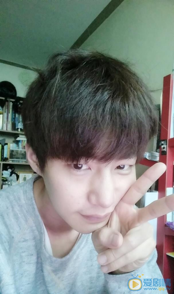 宋再临自拍照 宋再临高清写真_宋再临高清剧照