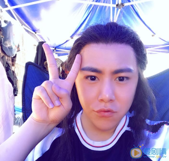 魏一宁自拍照 魏一宁高清写真_魏一宁高清剧照