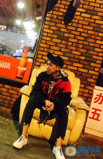 魏一宁街拍写真