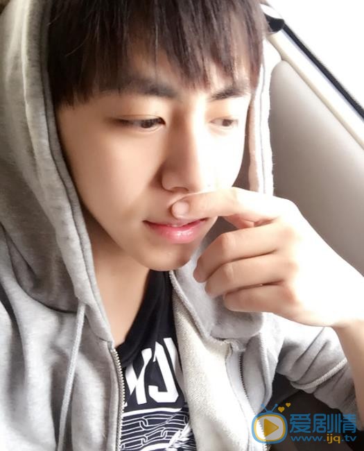 魏一宁自拍照 魏一宁高清写真_魏一宁高清剧照