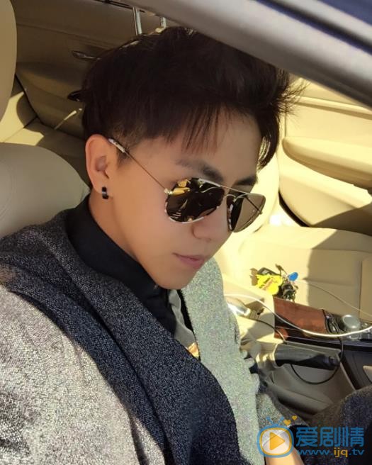 魏一宁自拍照 魏一宁高清写真_魏一宁高清剧照