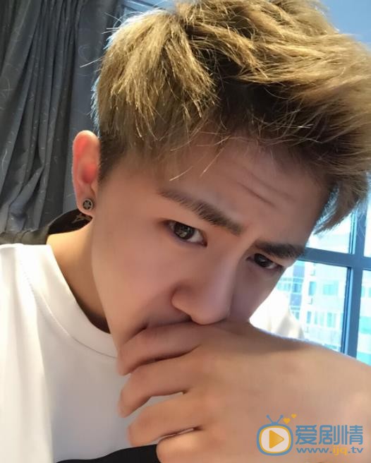 魏一宁自拍照 魏一宁高清写真_魏一宁高清剧照