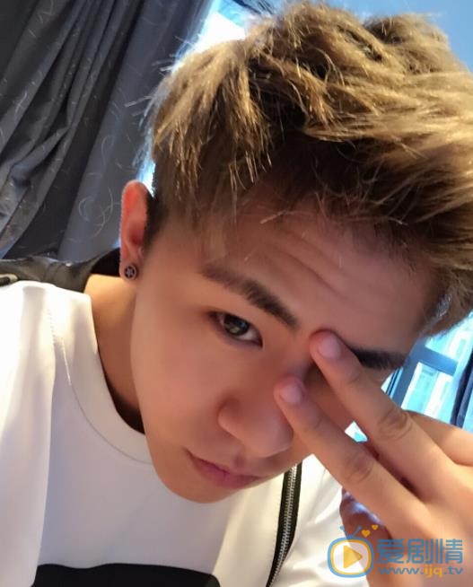 魏一宁自拍照 魏一宁高清写真_魏一宁高清剧照