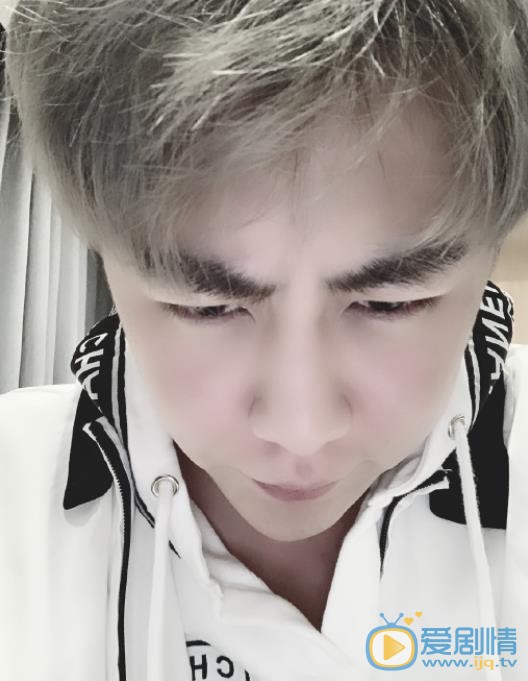 魏一宁自拍照 魏一宁高清写真_魏一宁高清剧照