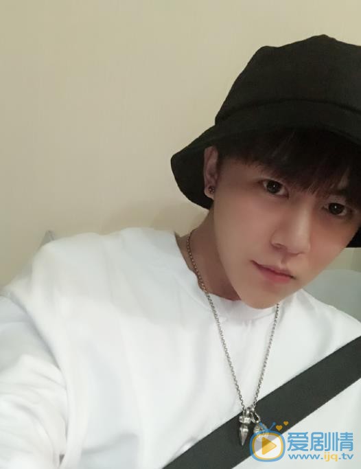 魏一宁自拍照 魏一宁高清写真_魏一宁高清剧照