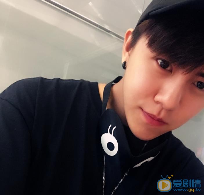 魏一宁自拍照 魏一宁高清写真_魏一宁高清剧照