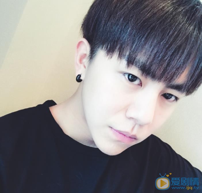 魏一宁自拍照 魏一宁高清写真_魏一宁高清剧照