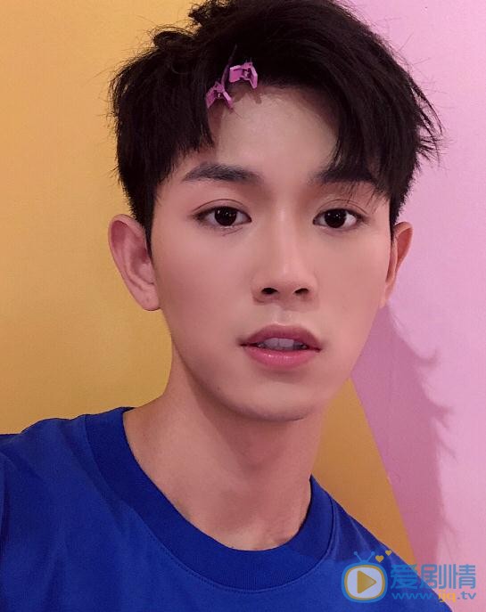 何善凯写真 何善凯高清写真_何善凯高清剧照
