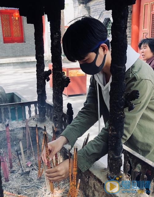 何善凯生活照 何善凯高清写真_何善凯高清剧照