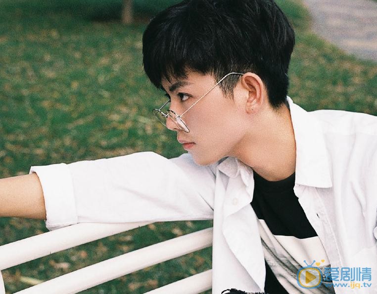 何善凯文艺写真 何善凯高清写真_何善凯高清剧照