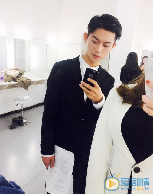 何善凯生活照 何善凯高清写真_何善凯高清剧照