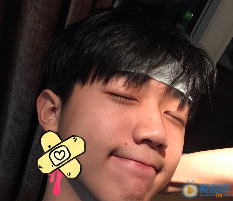 孟子坤卖萌照 孟子坤高清写真_孟子坤高清剧照