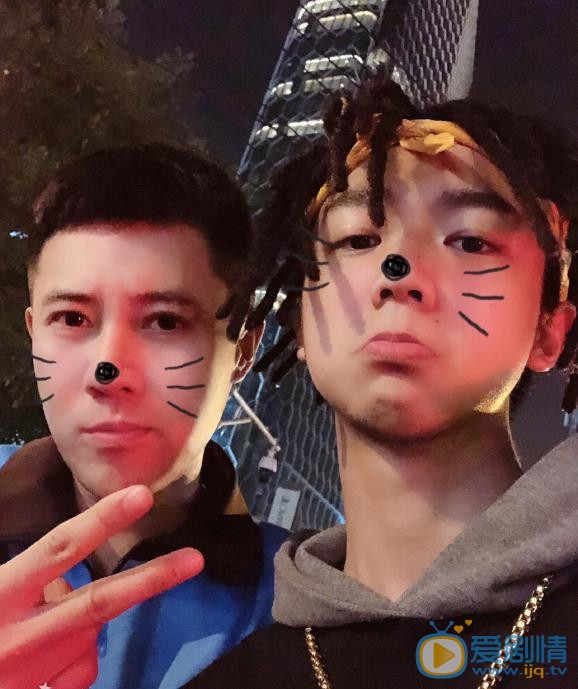 孟子坤卖萌照 孟子坤高清写真_孟子坤高清剧照