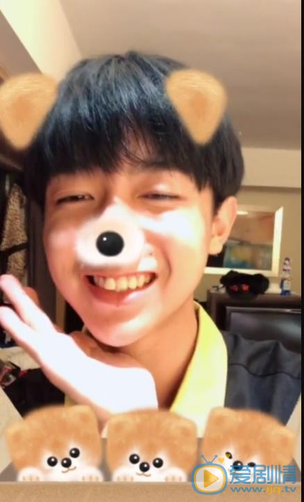 孟子坤卖萌照 孟子坤高清写真_孟子坤高清剧照