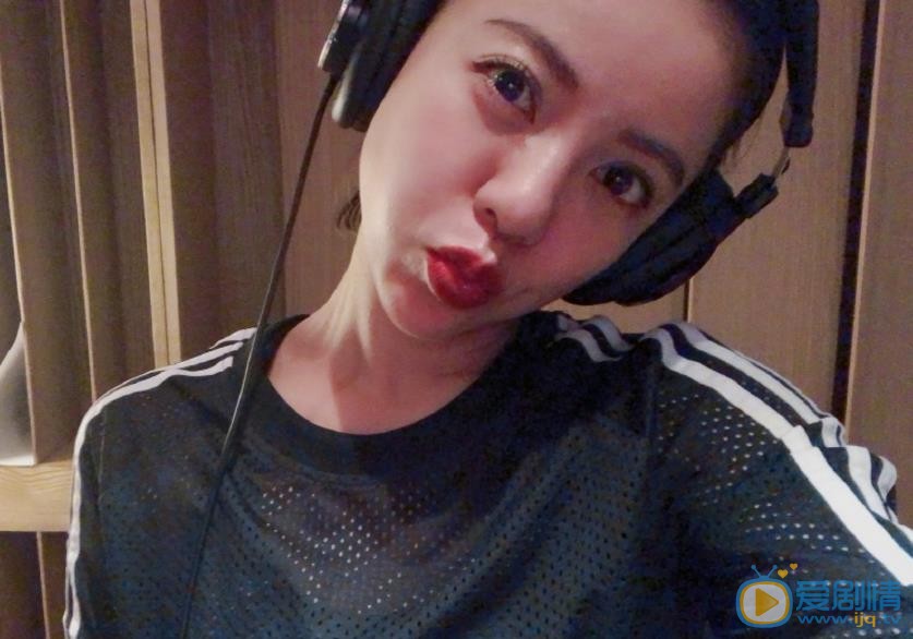 丁当嘟嘴卖萌照 丁当高清写真_丁当高清剧照
