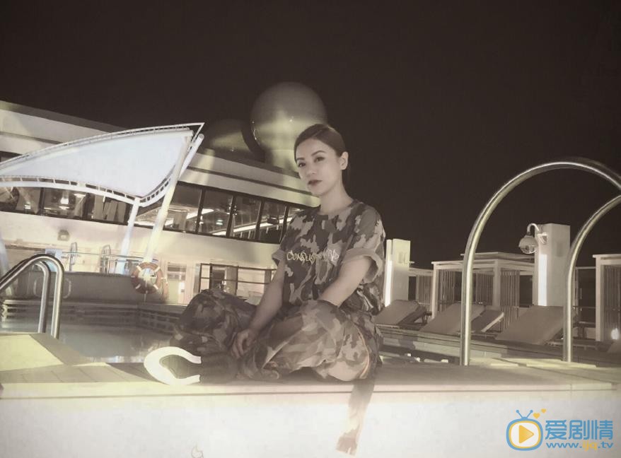 丁当户外街拍 丁当高清写真_丁当高清剧照