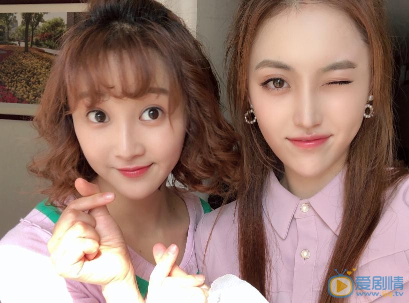 刘因然与人合照 刘因然高清写真_刘因然高清剧照