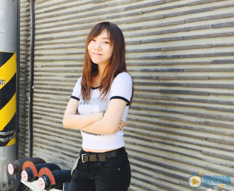 曾昭玮街拍大片 曾昭玮高清写真_曾昭玮高清剧照