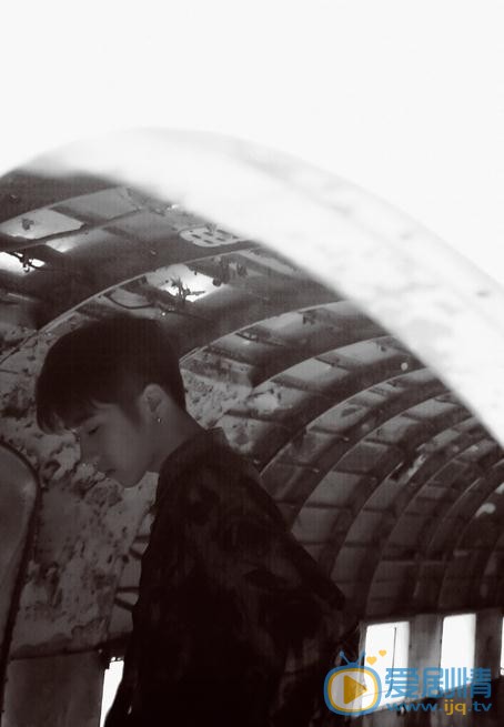 李明峻写真 李明峻高清写真_李明峻高清剧照