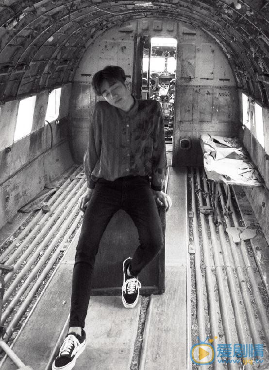 李明峻写真 李明峻高清写真_李明峻高清剧照